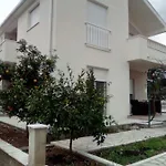 S&m Apartment Drace